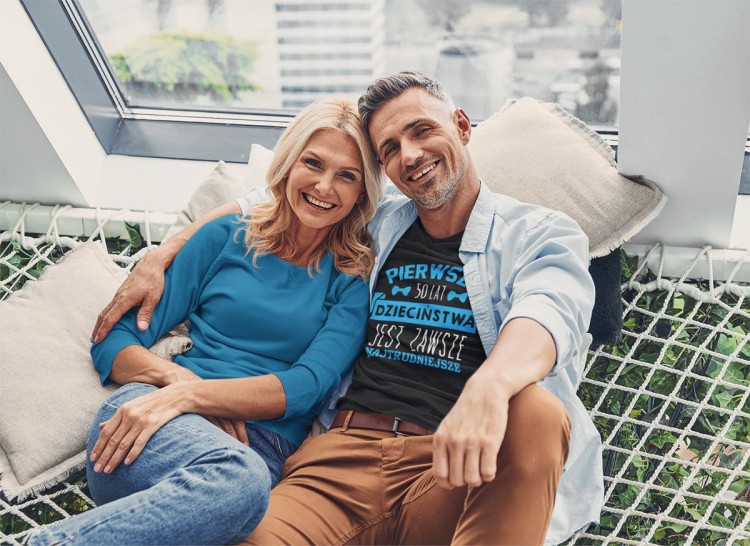 Koszulka na urodziny prezent 50 lat na pięćdziesiątkę Pierwsze 50lat dzieciństwa jest zawsze najtrudniejsze (6).jpg