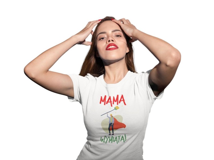 Koszulka dla Mamy na Dzień Mamy zestaw z kubkiem z nadrukiem mama wymiata kolor biały (7).jpg