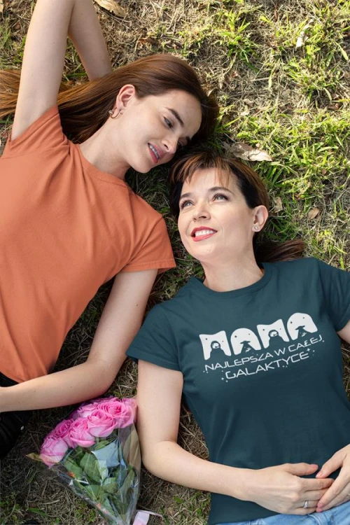 Koszulka dla Mamy na Dzień Mamy zestaw z kubkiem z nadrukiem MAMA najlepsza w całej galaktyce kolor petrol blue (3).jpg