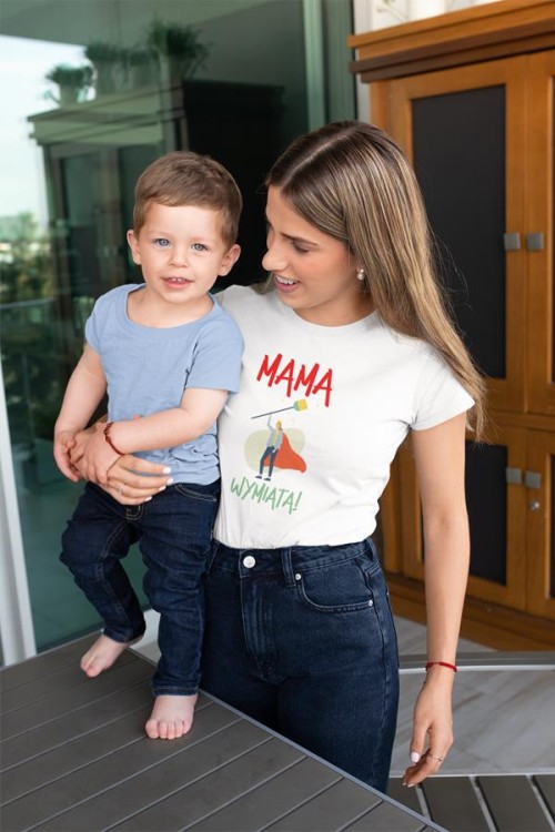 Koszulka dla Mamy na Dzień Mamy zestaw z kubkiem z nadrukiem mama wymiata kolor biały (2).jpg