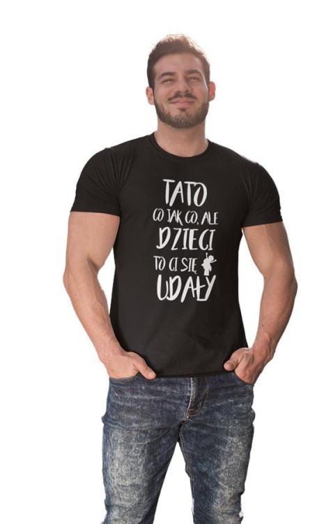 Koszulka dla Mamy i Taty na Dzień Matki i Ojca z napisem MAMO co jak co, ale dzieci to Ci się udały i TATO co jak co, ale dzieci to Ci się udały w kolorze czarnym (2).jpg