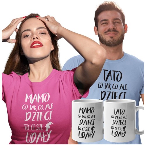Koszulki dla Rodziców na Dzień Mamy i Taty zestaw z kubkami z napisem Mamo co jak co, ale dzieci to Ci się udały i Tato co jak co, ale dzieci to Ci się udały w kolorze różowym i błękitnym.jpg