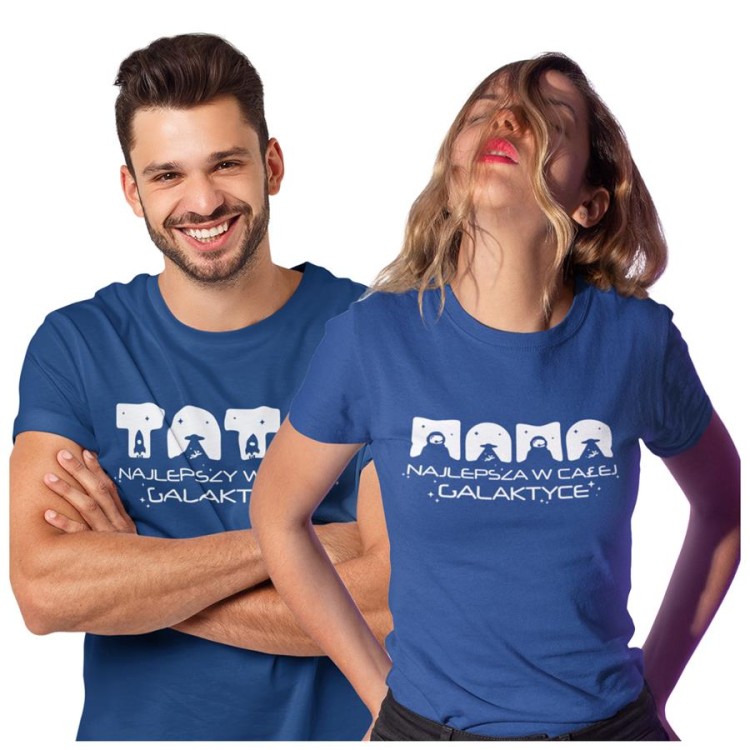 Koszulka dla Mamy i Taty na Dzień Matki i Ojca z napisem Mama najlepsza w całej galaktyce i Tata najlepszy w całej galaktyce w kolorze granatowym.jpg
