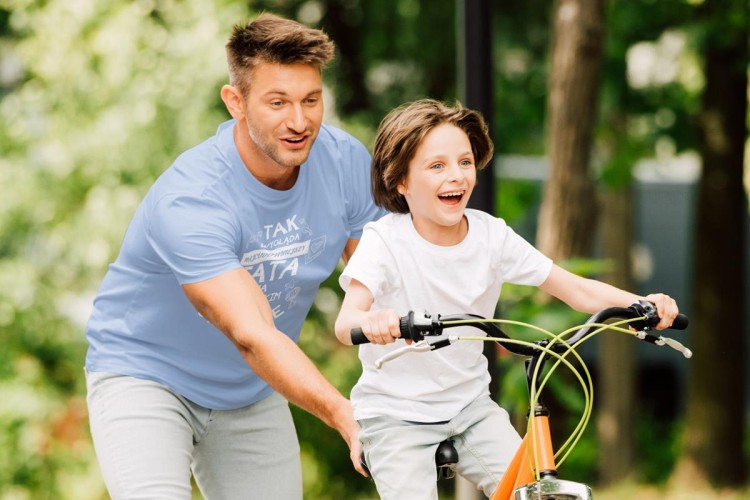 Koszulka dla Mamy i Taty na Dzień Matki i Ojca z napisem Tak wygląda najcudowniejsza mama na calutkim świecie i Tak wygląda najcudowniejszy tata na calutkim świecie w kolorze  (5).jpg
