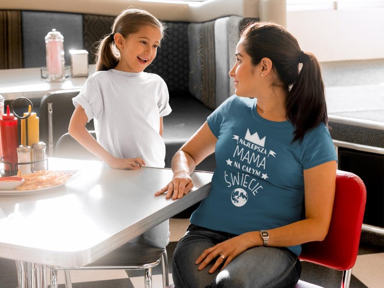 Koszulka dla Mamy na Dzień Mamy zestaw z kubkiem z nadrukiem najlepsza mama na całym świecie kolor petrol blue (3).jpg