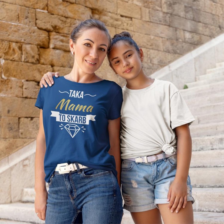 Koszulka dla Mamy na Dzień Matki z napisem Taka mama to skarb w kolorze granatowym (3).jpg