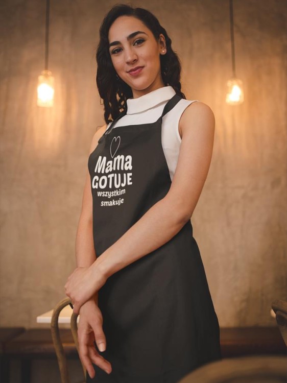 Fartuch dla Mamy na prezent na Dzień Matki z napisem Mama gotuje wszystkim smakuje (2).jpg