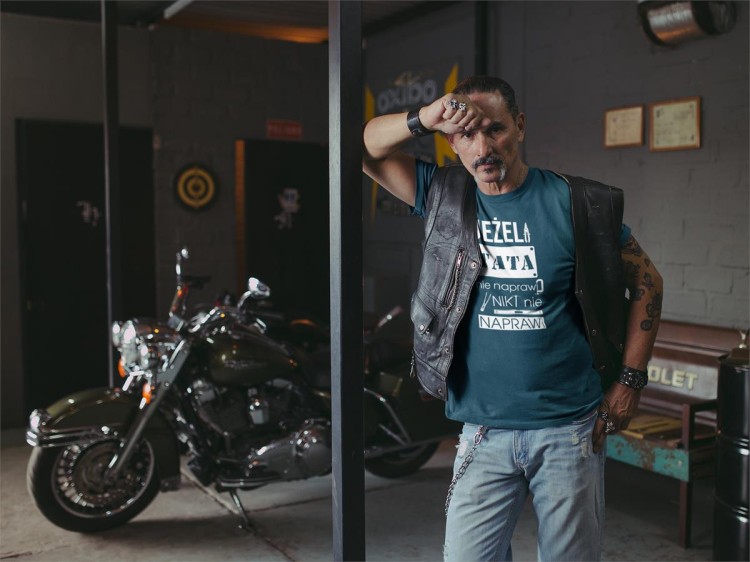 Koszulka dla TATY modny prezent na Dzień Ojca Stylowa koszulka Jeżeli tata nie naprawi to nikt nie naprawi kolor petrol blue (6).jpg