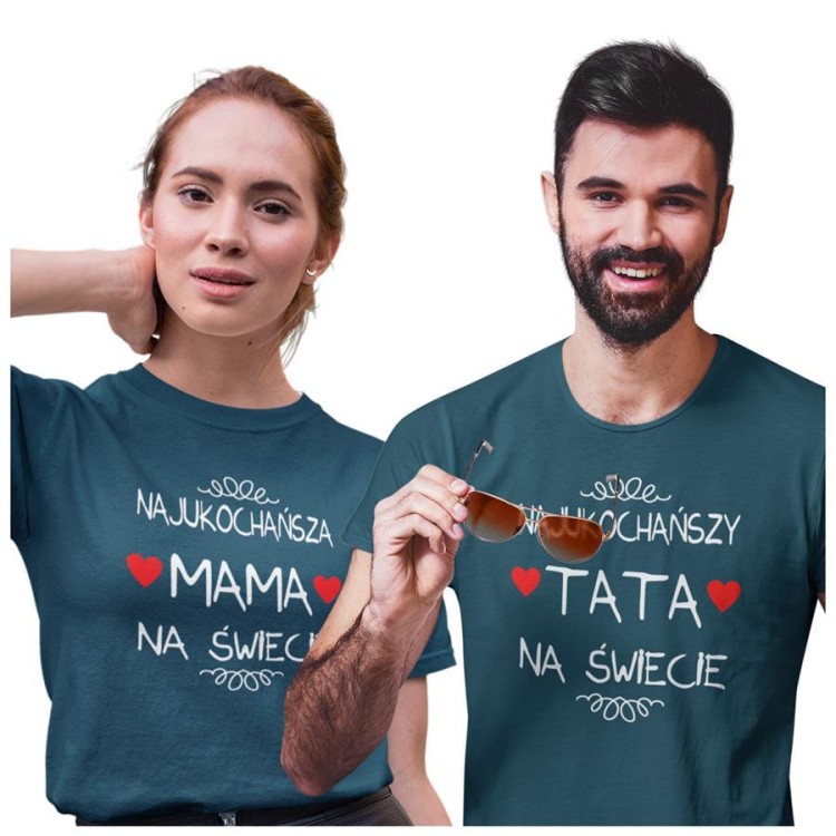 Zestaw koszulek dla rodziców na prezent koszulka dla mamy i taty Tak wygląda najukochańsza mama tata na całym świecie kolor petrol blue.jpg