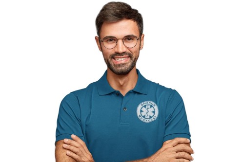 Koszulka polo męska medyczna dla opiekuna medycznego z logo i napisem opiekun medyczny na plecach kolor pertol blue (1).jpg