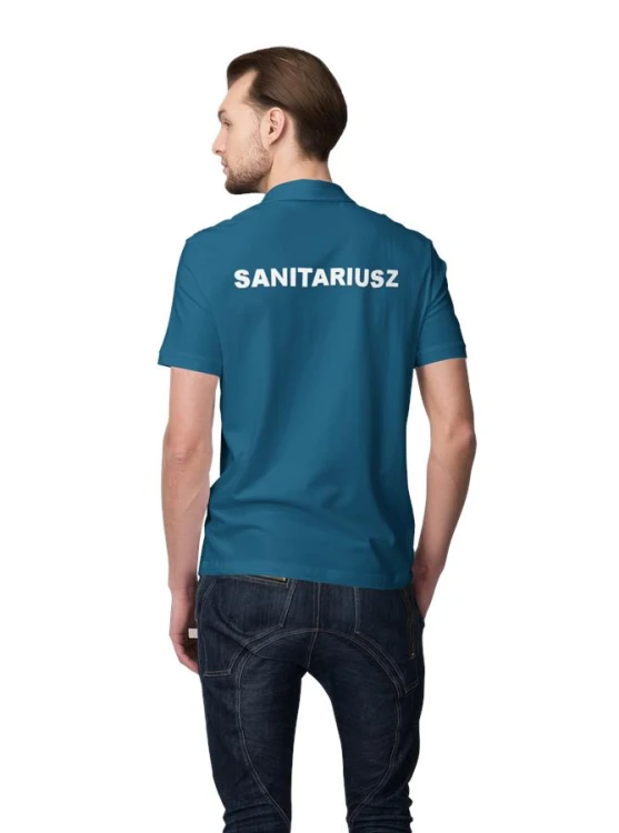 Koszulka polo męska medyczna dla sanitariusza z logo i napisem sanitariusz na plecach kolor petrol blue (1).jpg