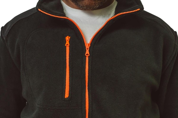 Gruby polar z haftem z wzmocnieniami oraz trzema kieszeniami koloru BlackOrange (8).jpg