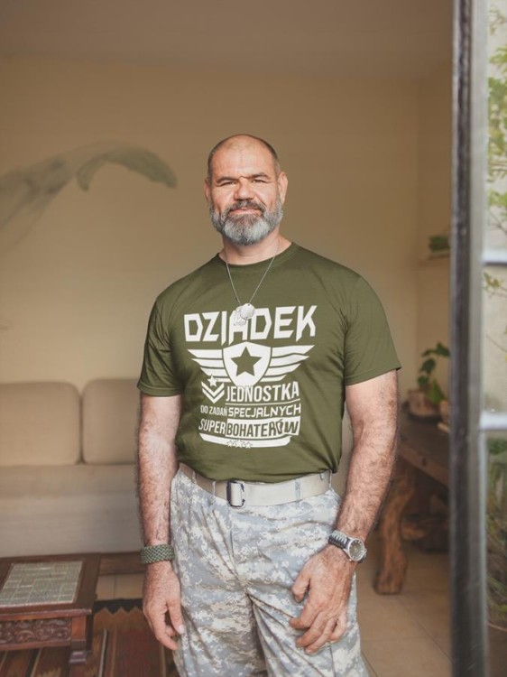 KOSZULKA DLA DZIADKA NA DZIEŃ DZIADKA Z NAPISEM DZIADEK JEDNOSTKA DO ZADAŃ SPECJALNYCH (4).jpg
