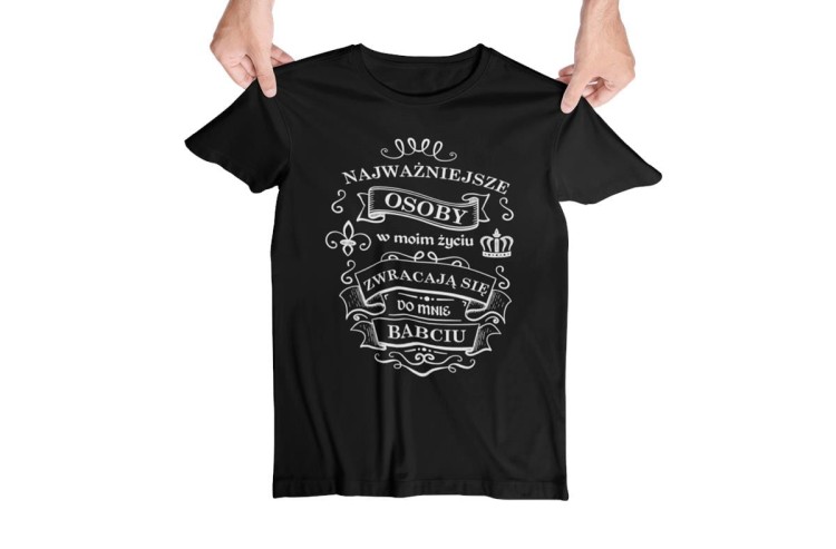 Koszulka dla Babci zestaw z kubkiem i koszulką na prezent z napisem Najważniejsze osoby w moim życiu.jpg
