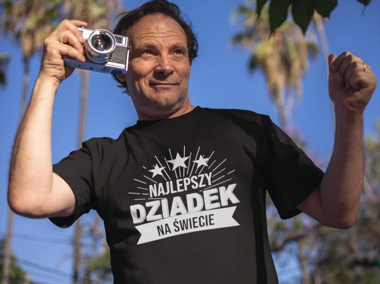 Koszulka dla Dziadka zestaw z kubkiem i koszulką na prezent z napisem Najlepszy dziadek na świecie w kolorze czarnym (11).jpg
