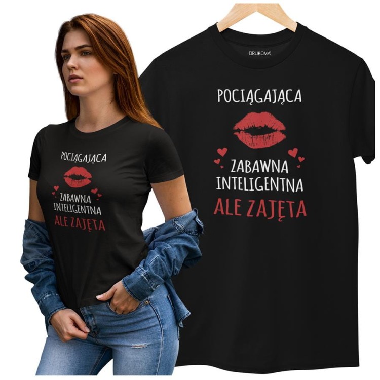 KOSZULKA DLA DZIEWCZYNY NA WALENTYNKI PREZENT POCIĄGAJĄCA ZABAWNA INTELIGENTNA ALE ZAJĘTA KOLOR CZARNY (7).jpg
