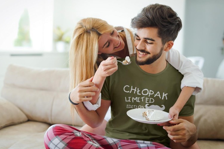 KOSZULKA NA WALENTYNKI PREZENT DLA CHŁOPAKA CHŁOPAK LIMITED EDITION KOLOR KHAKI (5).jpg