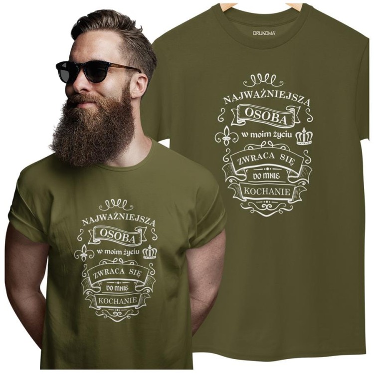 KOSZULKA NA WALENTYNKI PREZENT DLA CHŁOPAKA NAJWAŻNIEJSZA OSOBAW MOIM ŻYCIU ZWRACA SIĘ DO MNIE KOCHANIE KOLOR KHAKI (6).jpg