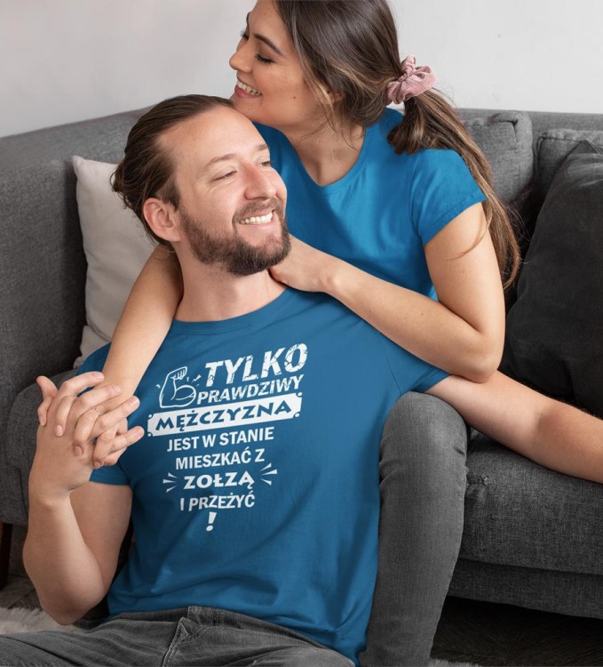 KOSZULKA NA WALENTYNKI PREZENT DLA CHŁOPAKA PRAWDZIWY MĘŻCZYZNA  KOLOR PETROL BLUE (2).jpg