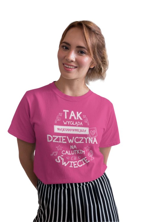 Koszulka dla Dziewczyny w zestawie z kubkiem z nadrukiem Tak wygląda najcudowniejsza Dziewczyna na calutkim świecie w kolorze różowym (1 (3).jpg