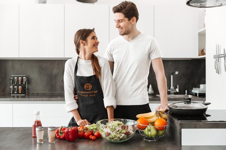 Fartuch Kuchenny dla Mamy z nadrukiem MasterChef z imieniem Upominek Grill 2.jpg