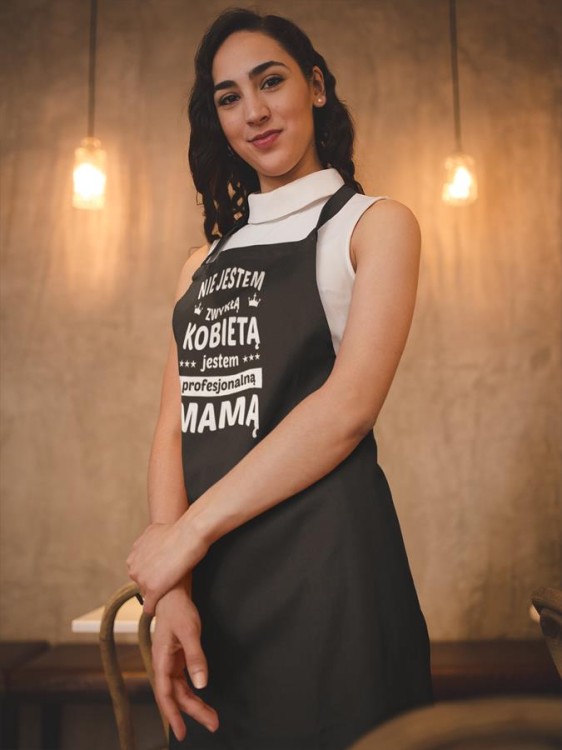 Fartuch Kuchenny dla Mamy z nadrukiem Nie jestem zwykłą kobietą jestem profesjonalną mamą Upominek Grill Dzień Matki (2).jpg