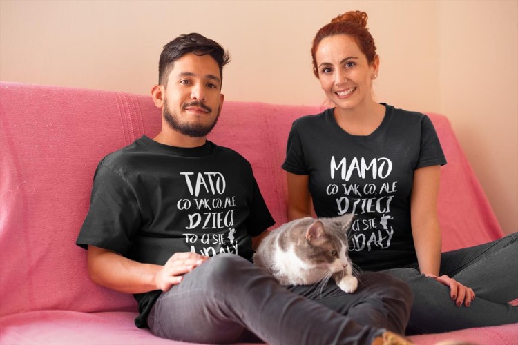 Zestaw koszulek dla rodziców na prezent koszulka dla mamy i taty MAMOTATO CO JAK CO ALE DZIECI TO CI SIĘ UDAŁY kolor czarny (8).jpg