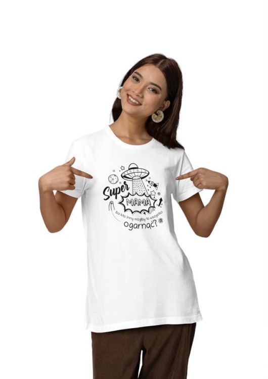 Koszulka dla Mamy na Dzień Mamy zestaw z kubkiem i nadrukiem Super Mama, bo kto inny mógłby to ogarnąć kolor biały (3).jpg
