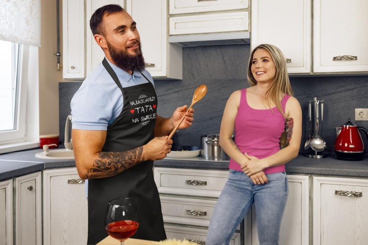 Fartuch dla Taty na prezent na Dzień Ojca z napisem Najukochańszy TATA na świecie (2).jpg