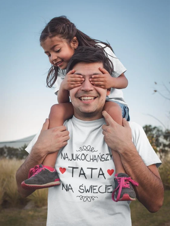 Koszulka dla taty wraz z kubkiem z nadrukiem Najukochańszy tata na świecie t-shirt w kolorze białym (8).jpg