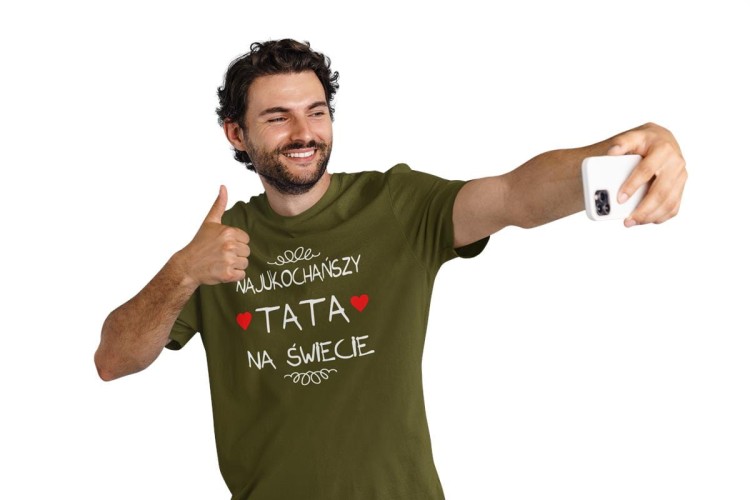 Koszulka dla taty wraz z kubkiem z nadrukiem Najukochańszy tata na świecie t-shirt w kolorze khaki (1).jpg