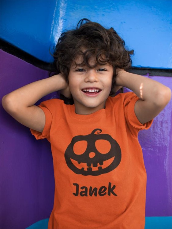KOSZULKA NA DZIEŃ DYNI Z WŁASNYM IMIENIEM + NAKLEJKI KOSZULKA W KOLORZE POMARAŃCZOWYM (4).jpg