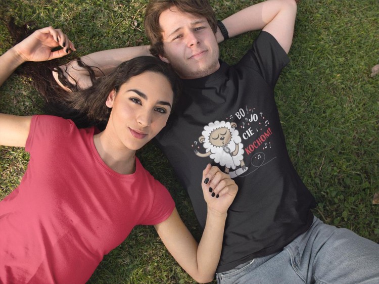 Koszulka dla Chłopaka modny prezent na Walentynki lub Urodziny stylowa koszulka z napisem BO JO CIĘ KOCHOM (5).jpg