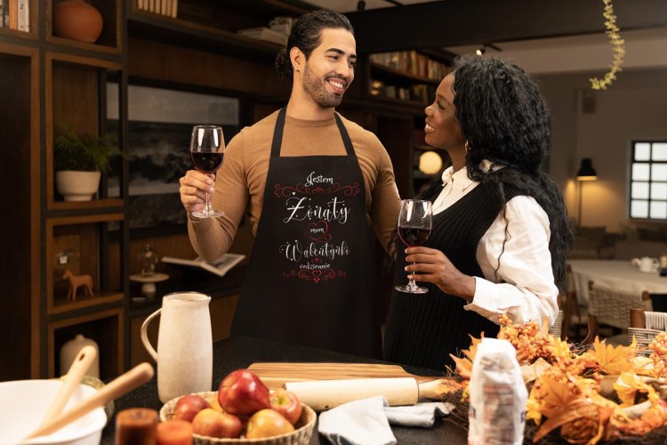 FARTUCH DLA CHŁOPAKA MĘŻA PREZENT NA WALENTYNKI z napisem Jestem żonaty mam walentynki codziennie (2).jpg