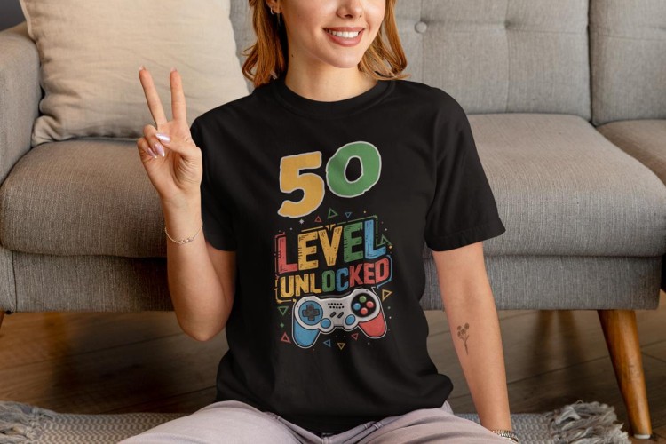 Koszulka na 50 urodziny na PIĘĆDZIESIĄTKĘ 50 LEVEL UNLOCKED (2).jpg