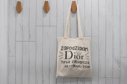 Torba bawełniana Dior z napisem Zapodziałam Dior Torba zastępcza od królowej życia 2.jpg