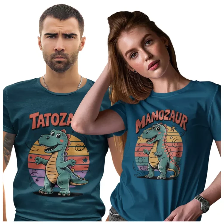 ZESTAW KOSZULEK dla Mamy i Taty na Dzień Ojca i Matki z napisem Mamozaur i Tatozaur kolor petrol blue (2).webp