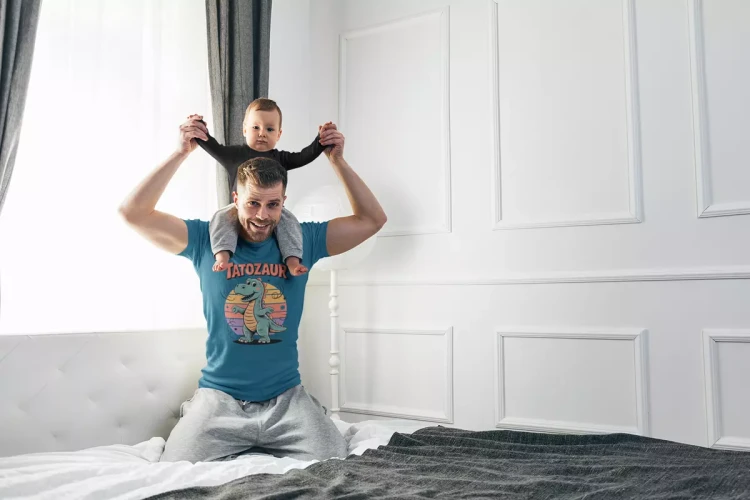 ZESTAW KOSZULEK dla Mamy i Taty na Dzień Ojca i Matki z napisem Mamozaur i Tatozaur kolor petrol blue (15).webp