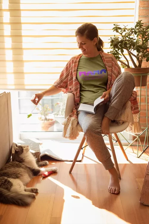 KOSZULKA dla Mamy Z KOLOROWYM NADRUKIEM na Dzień Matki MAMA najlepsza w całej galaktyce kolor khaki  (8).webp