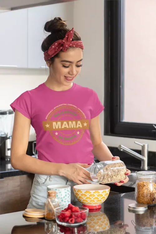 KOSZULKA dla Mamy Z KOLOROWYM NADRUKIEM na Dzień Matki WSPANIAŁA  INTELIGENTNA  ZABAWNA  OPIEKUŃCZA Najlepsza Mama na świecie kolor różowy (7).webp