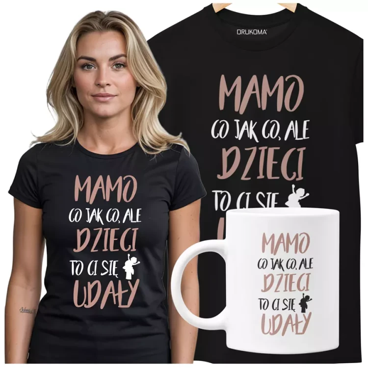 Koszulka dla mamy wraz z kubkiem z kolorowym nadrukiem Mamo co jak co, ale dzieci ci to się udały czarny.webp