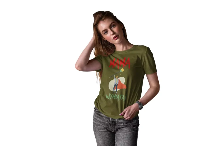 KOSZULKA dla Mamy Z KOLOROWYM NADRUKIEM na Dzień Matki MAMA WYMIATA! kolor khaki (7).webp