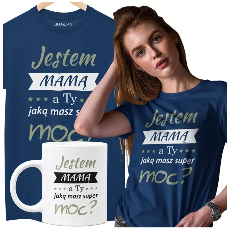 KOSZULKA Z KUBKIEM dla Mamy na Dzień Matki z kolorowym nadrukiem Jestem mamą, a ty jaką masz super moc kolor granatowy.webp