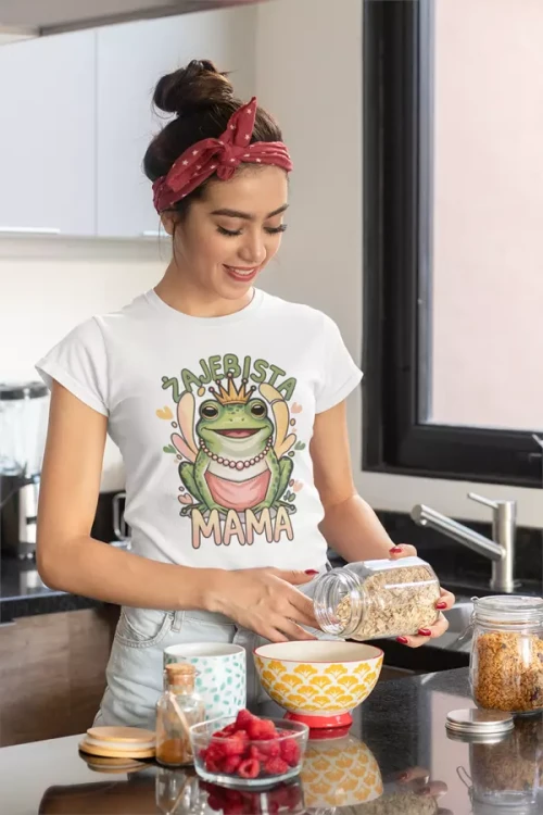 KOSZULKA dla Mamy na Dzień Matki z żabą z napisem ŻAJEBISTA MAMA kolor biały (8).webp