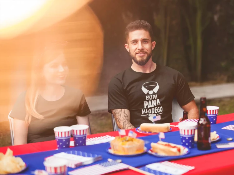 Koszulka dla na wieczór kawalerski modny prezent dla przyszłej Pary Młodej z napisem EKIPA PANA MŁODEGO (2).webp