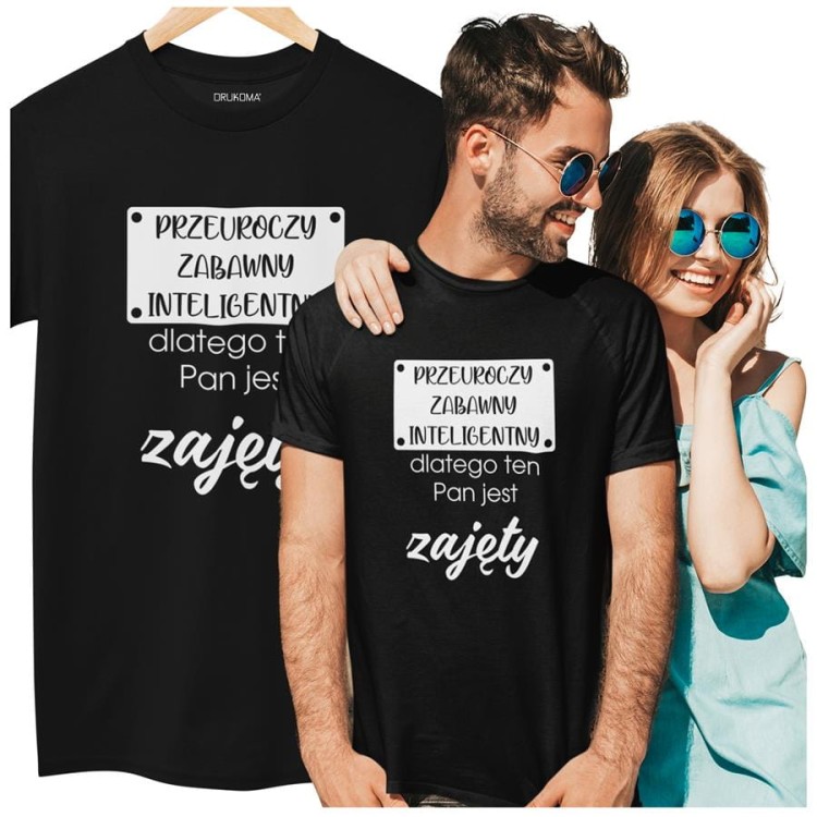 KOSZULKA NA WALENTYNKI PREZENT DLA CHŁOPAKA PRZEUROCZY ZABAWNY INTELIGENTNY, DLATEGO TEN PAN JEST JUŻ ZAJĘTY (4).jpg