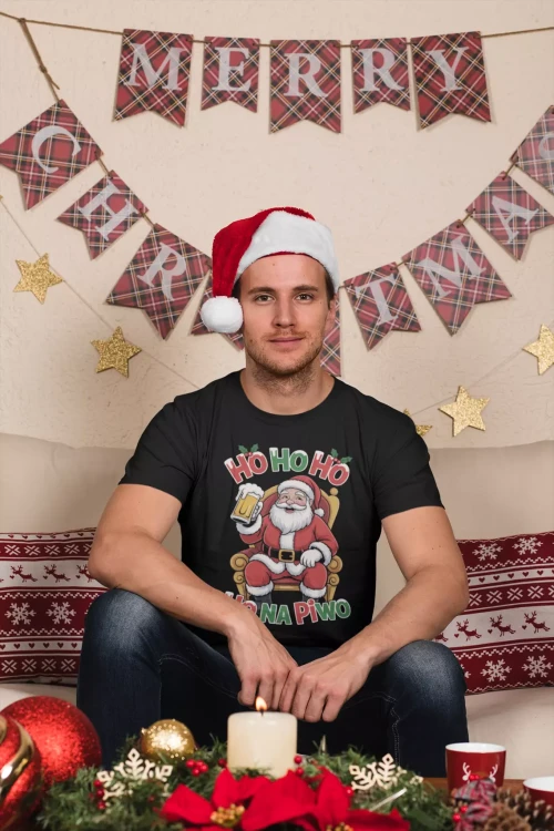 KOSZULKA ŚWIĄTECZNA ŚMIESZNA ZABAWNA męska na Mikołajki Z NAPISEM HO HO HO NA PIWO (5).webp