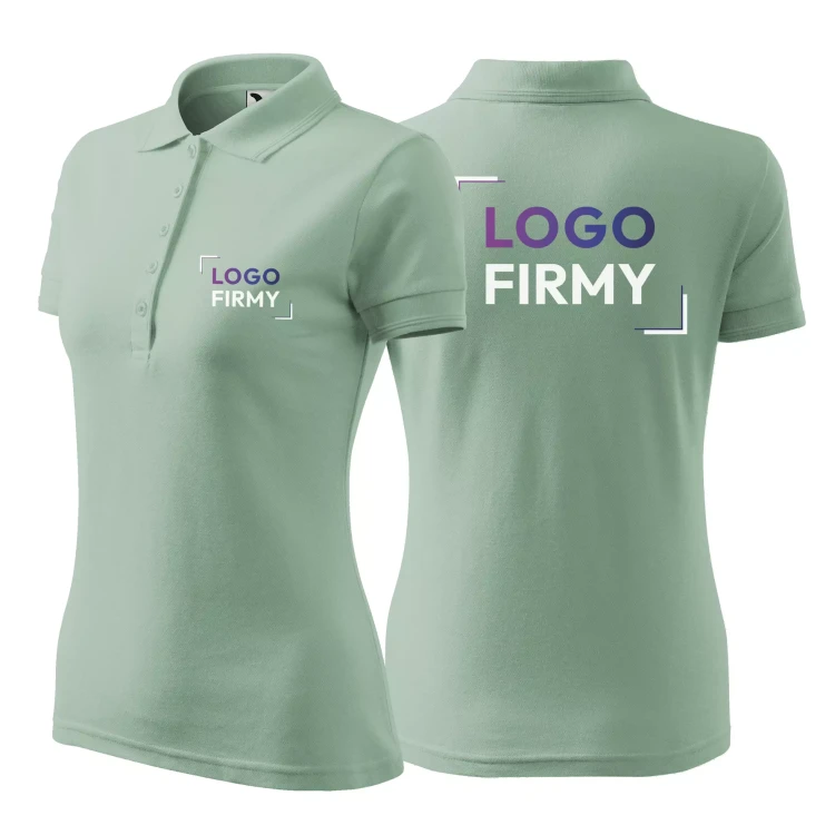 Koszulka polo z logo na sercu i plecach damska z nadrukiem logo firmy 200g 210 kolor C9 SAGE koszulka polo (4).webp