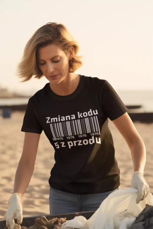 KOSZULKA DLA KOBIETY NA 50 URODZINY ZMIANA KODU NA 5 Z PRZODU 1976 SITO (3).webp