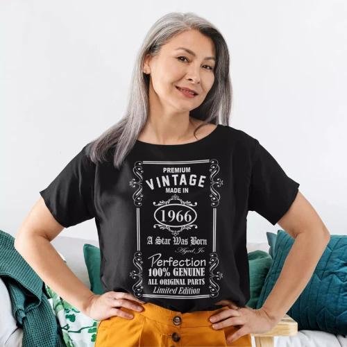 KOSZULKA DLA KOBIETY NA 60 URODZINY PREMIUM VINTAGE MADE IN 1966 A STAR WAS BORN (1).webp